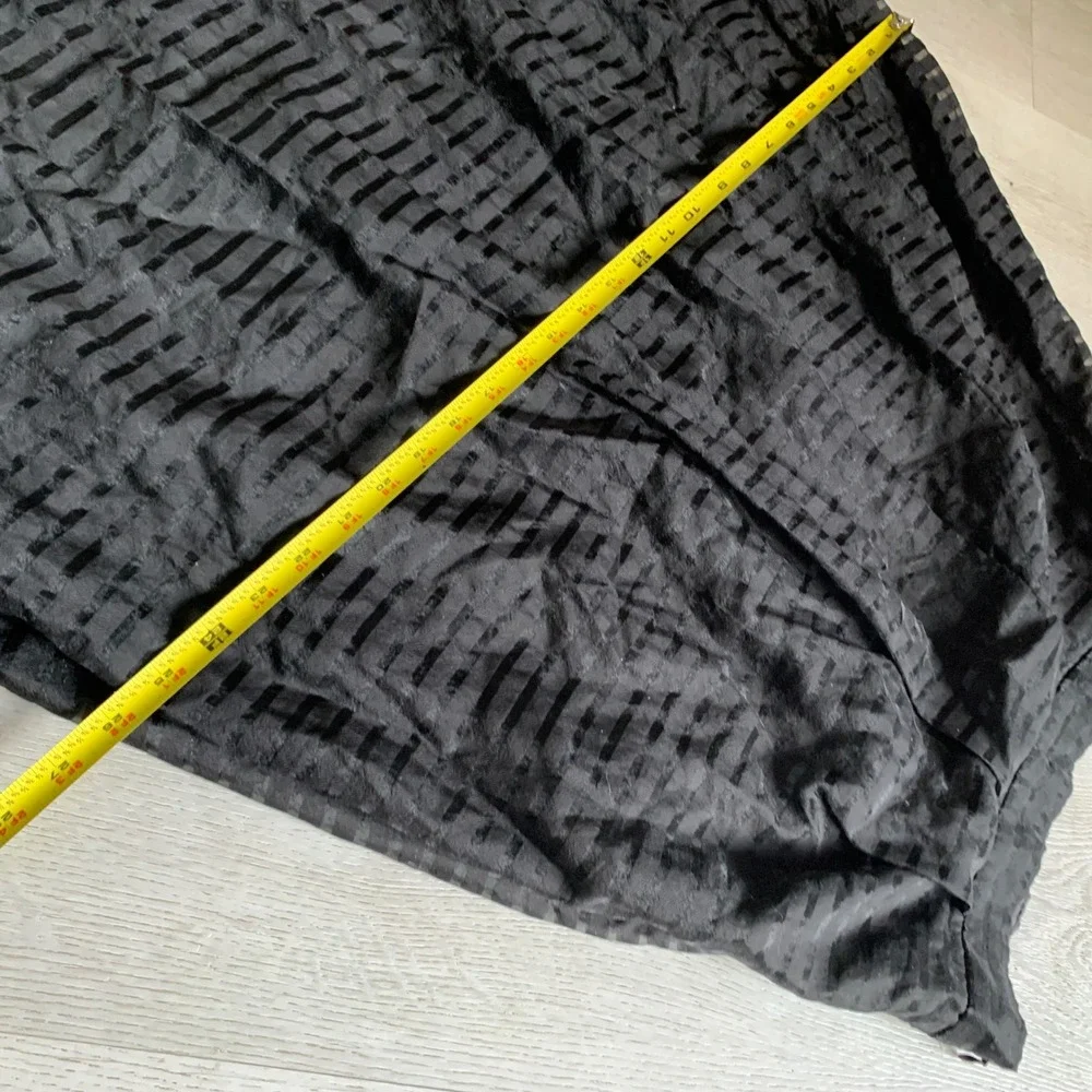 Forever 21 black maxi‎ chiffon skirt classic elegant striped gothic siz M